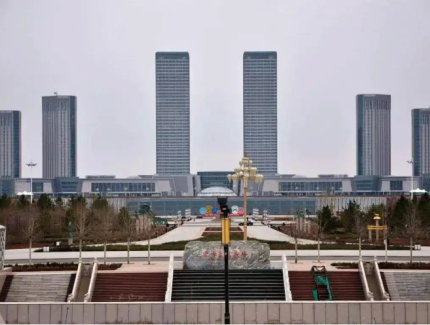 200米！鄂尔多斯建成 “内蒙古第一高楼”！成当地现代化地标建筑